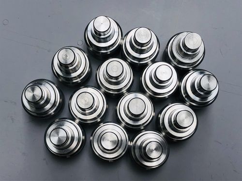 产品加工与技术服务并重 制造业高质量发展的双轮驱动